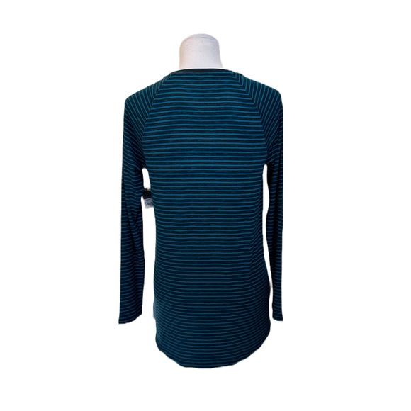 Eddie Bauer Tee Size Small V-neck Long Sleeve Stripes - Picture 3 of 8